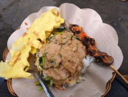 Rute Kuliner Pagi Kediri: Soto Bok Ireng, Pecel Tumpang, dan Kopi Dekat Simpang Lima Gumul