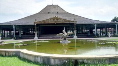 itinerary Solo kuliner dan wisata