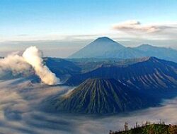 Panduan Wisata Keluarga ke Bromo: Rute, Biaya, dan Jam Terbaik